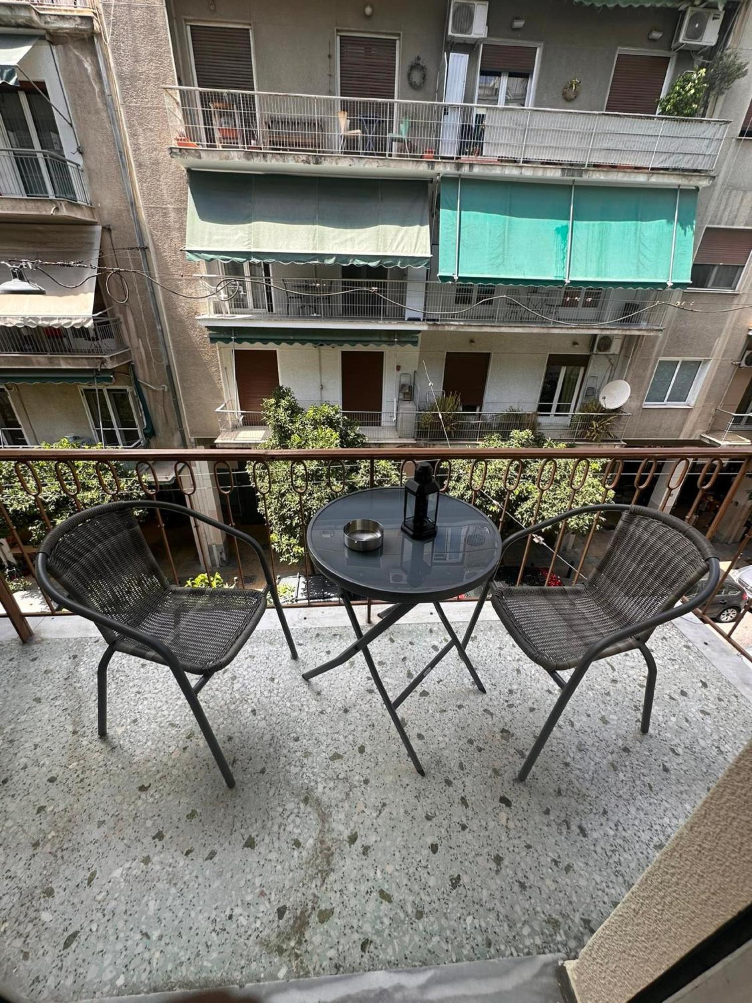 Check Point - Acropolis Retro Apartment Athena Bagian luar foto